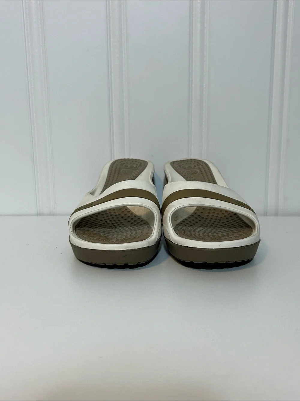 Crocs sassari wedge brown white sandals peep toe